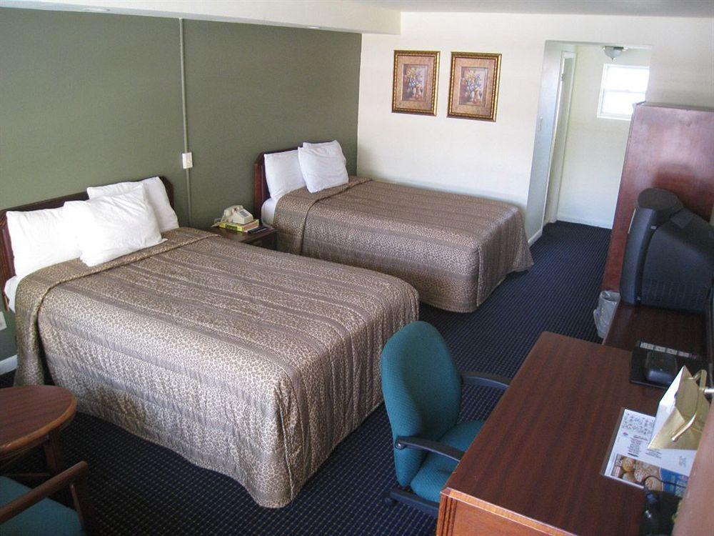 Clarion Inn 애틀랜틱시티 객실 사진